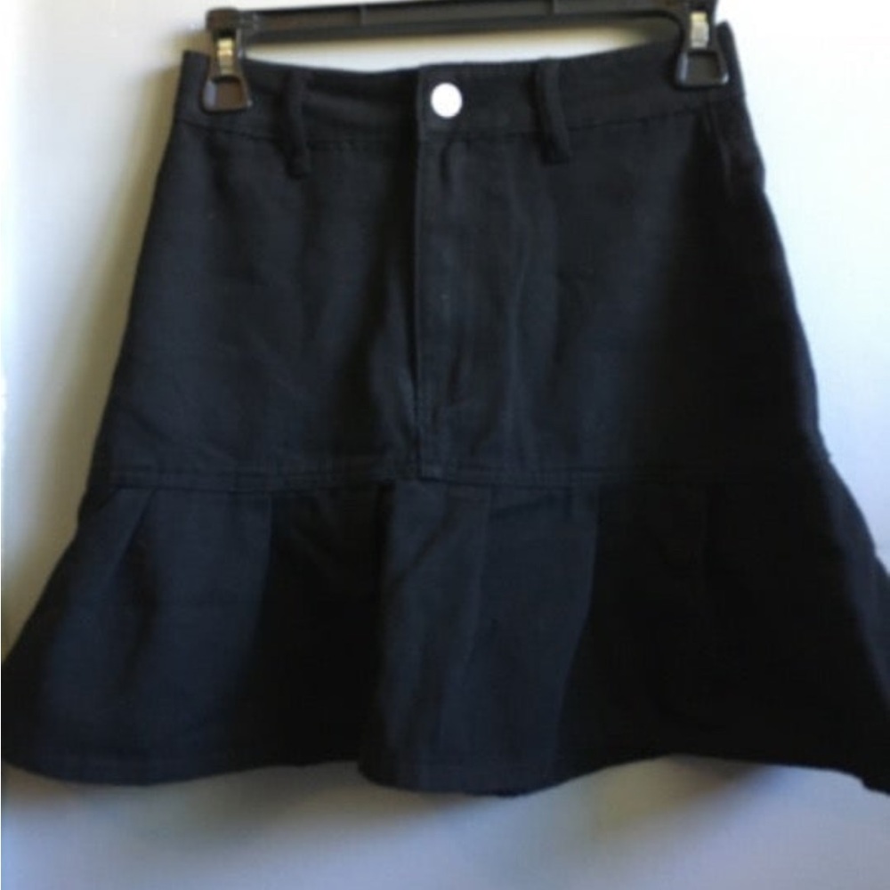XS Mini Skirt